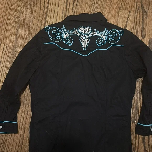 Hell Bunny size small pearl snap top - Picture 2 of 3